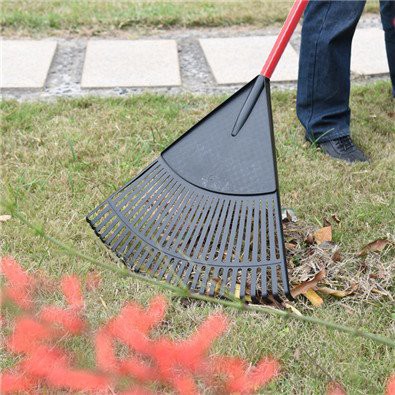 leaf grabber tool scene